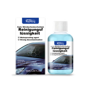 Fast-acting car windshield cleaner for effective glass decontamination
