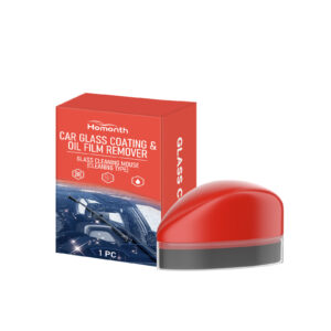 Fast-acting car windshield cleaner removes oil film quickly