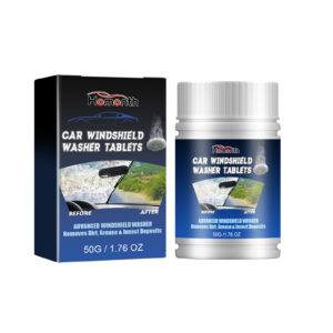 Fast-acting car windshield cleaner for effective glass decontamination